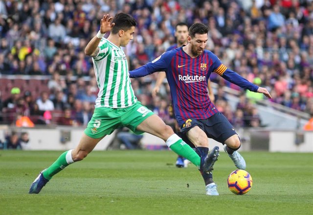 Soccer: La Liga - Barcelona v Betis
