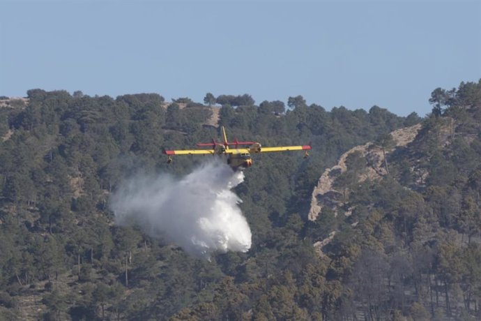 Incendios.- Murcia envía 31 efectivos al incendio declarado en Paterna del Mader