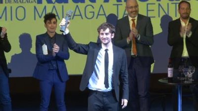 Raúl Arévalo recibe el Premio Málaga Talent