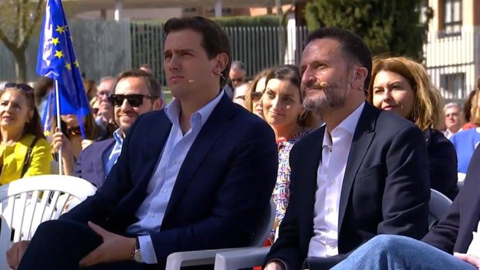 28A.- Ciudadanos ficha a Edmundo Bal, abogado del Estado destituido por defender