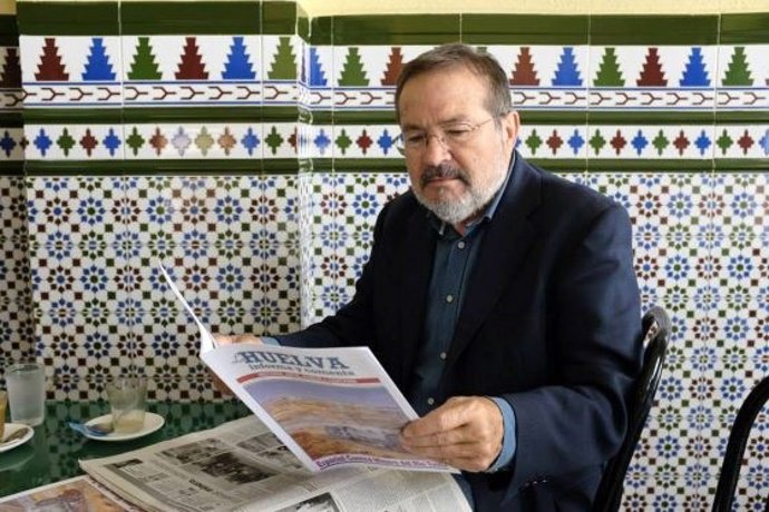 Huelva.- Loles López lamenta la muerte del viñetista Vicente Toti y valora su "c