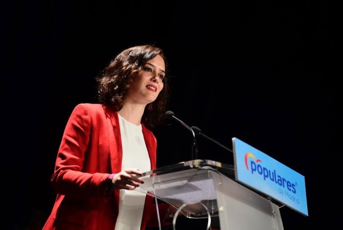 Díaz Ayuso critica que la izquierda tache como "mala mujer" a quien no acude a l
