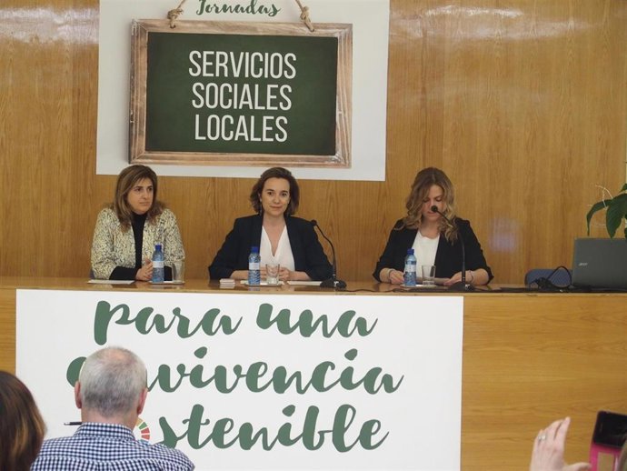 Gamarra valora los servicios sociales municipales como "base de una sociedad coh