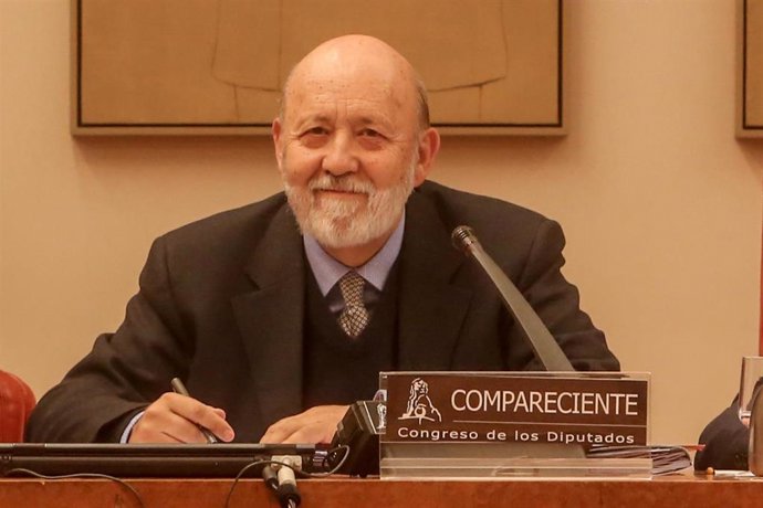 El presidente del Centro de Investigaciones (CIS), José Félix Tezanos, comparece