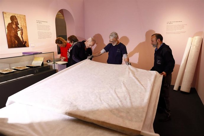 Más de 20.000 personas asisten a la exposición 'Panteones Reales' en la Sala de 