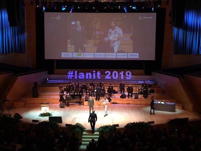 Telecos.Cat y Coeinf premian a Marcel Coderch y Manuel Medina con el Premio de H