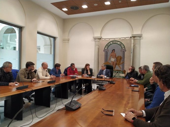 Granada.- La Junta se reúne con los representantes de las federaciones deportiva