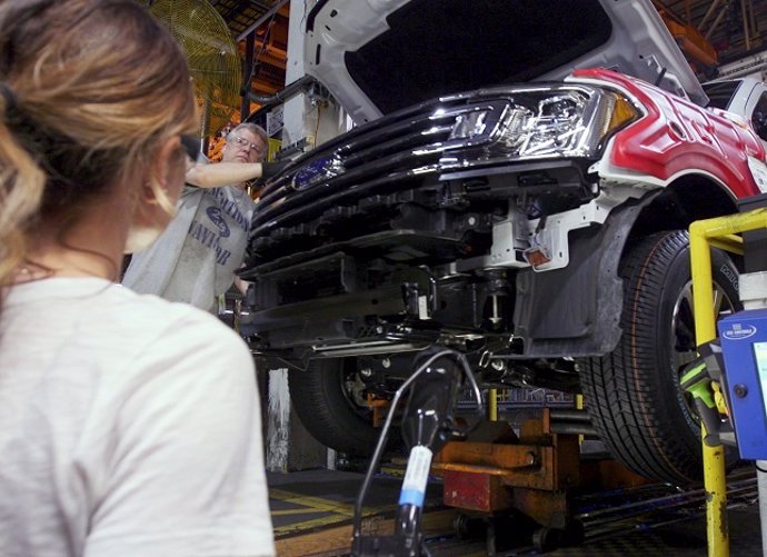 Economía/Motor.- Ford aumentará en verano la producción del Expedition y contrat