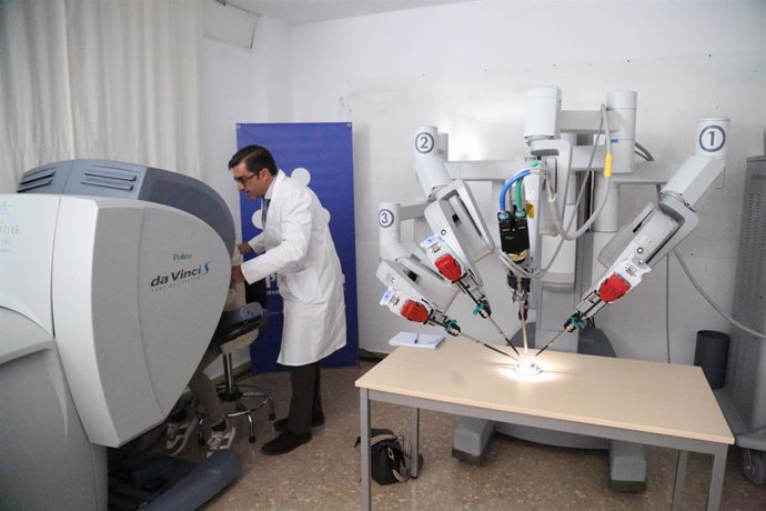 Cataluña.- El Hospital Vall d'Hebron formará en cirugía robótica a estudiantes r