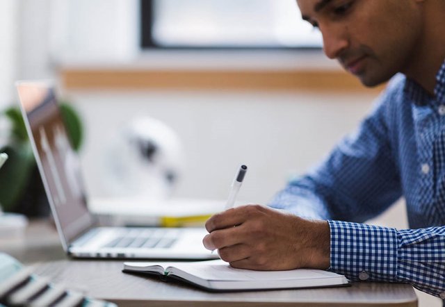 Castilla y León registró 53.574 afiliados extranjeros en febrero, un 6,66 por ci