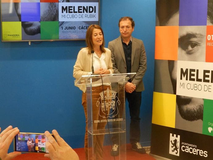 Melendi arranca su nueva gira en Cáceres con un concierto en el recinto hípico e