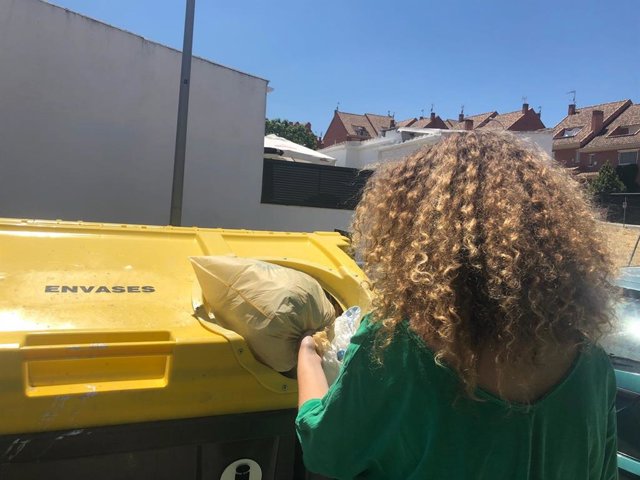 El uso de plástico reciclado superó por primera vez en 2017 al depositado en ver