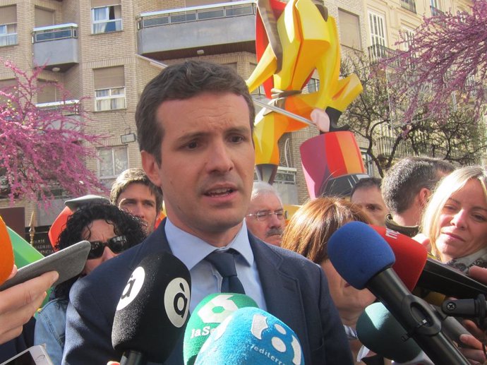 ++eptv: Casado exige a Sánchez que garantice la retirada de lazos amarillos para