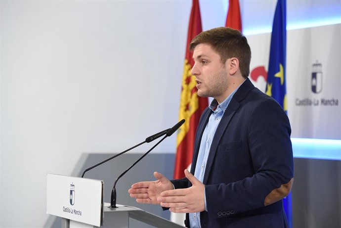 C-LM destinará 10,8 millones a financiar 500 plazas de acogimiento de menores a 