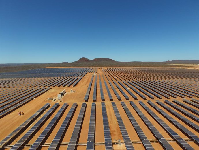 Economía/Empresas.- La filial de Naturgy en Brasil lidera el ranking solar de 20