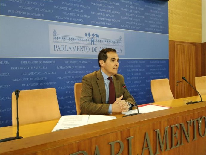 Nieto desconoce si Zoido ha pedido a Casado ir en la lista a las elecciones euro