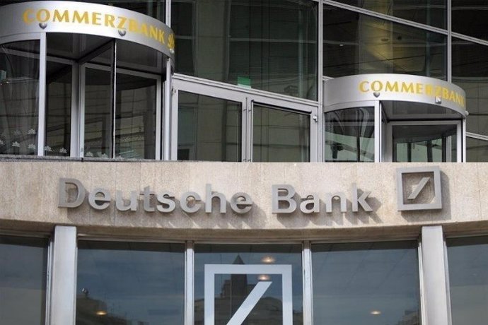 Economía/Finanzas.- Deutsche Bank un 4,15% sube en Bolsa y Commerzbank, un 6,83%