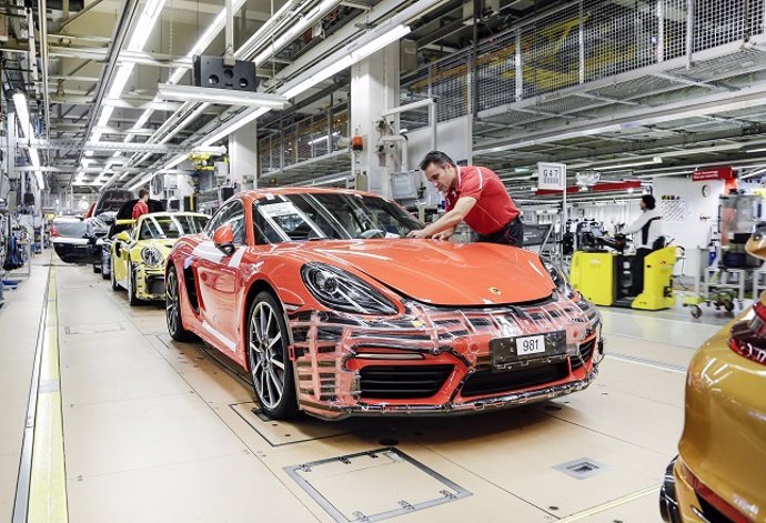Economía/Motor.- Porsche repartirá 242,5 millones entre sus empleados de Alemani