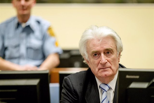 El ex líder serbobosnio Radovan Karadzic durante el juicio ante el TPIY