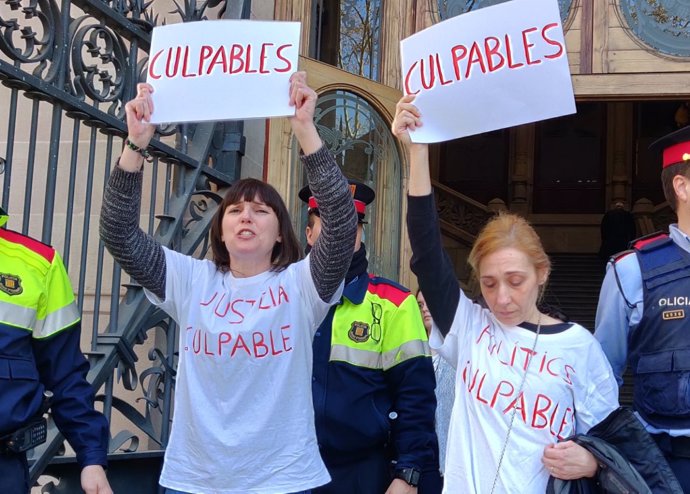 La primera víctima del 'violador de Martorell' (Barcelona) critica la "justícia patriarcal" davant del TSJC