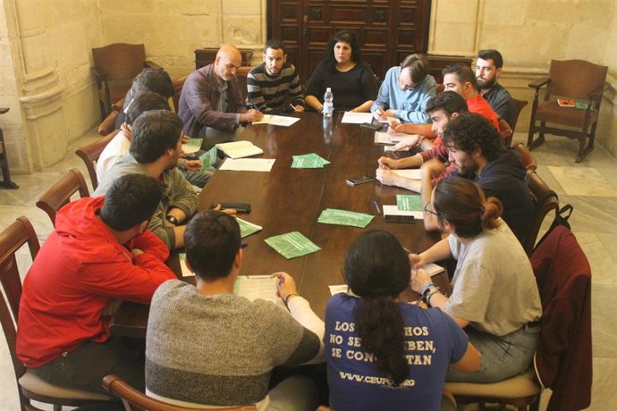 Sevilla.- 26M.- Adelante propone un consejo municipal "de la Comunidad Universit