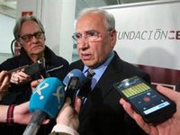 Alfonso Guerra duda de que a Torra "le funcione la cabeza" y llama "trastornado" a Puigdemont