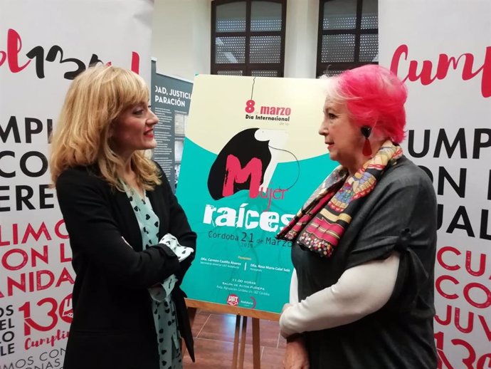 Carmen Castilla (UGT-A) y la periodista Rosa María Calaf defienden la necesidad 