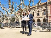 Inés Arrimadas considera "un insulto a la inteligencia" la nueva pancarta en la Generalitat
