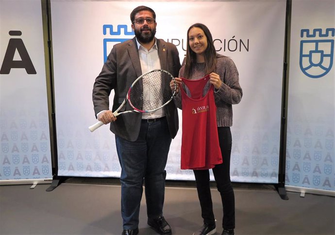 La Diputación de Ávila renueva el patrocinio deportivo a la tenista Paula Arias 