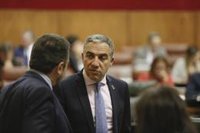 Bendodo garantiza que la Junta impulsará "iniciativas legislativas" en beneficio de la tauromaquia como firmó con Vox