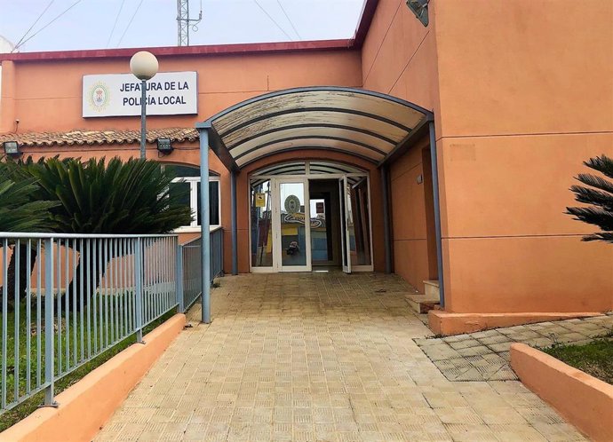 Sevilla.- La Policía Local de Alcalá de Guadaíra avisa de posible "estafa a domi