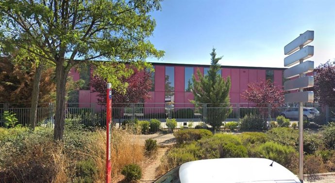 Sucesos.- Herido grave un trabajador al caer al suelo desde varios metros en una