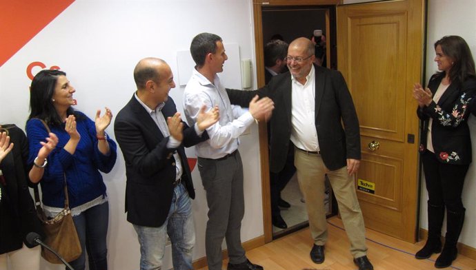 Dirigentes y diputados de Ciudadanos felicitan a Igea por su victoria en las pri