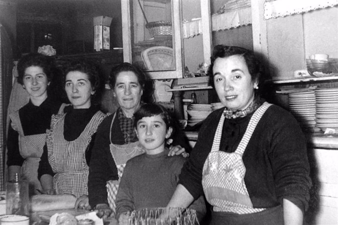 La Cofradía Vasca de Gastronomía rendirá homenaje a las mujeres que han sido "cl