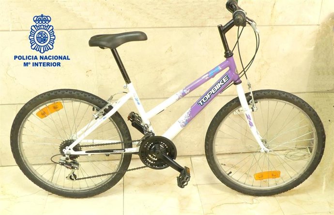 Sucesos.- Ingresa en prisión un joven por arrastrar varios metros a una mujer pa