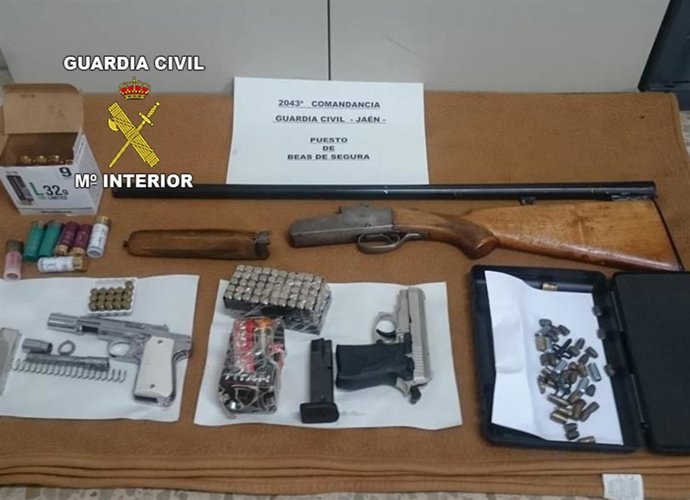Jaén.- Sucesos.- Detenido acusado de lesiones y amenazas con una escopeta a un v