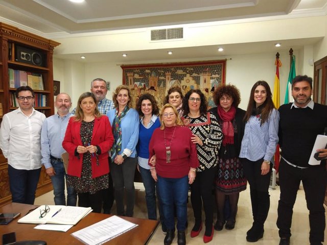 Córdoba.- Educación.- Troncoso se reúne con directores de centros públicos rural