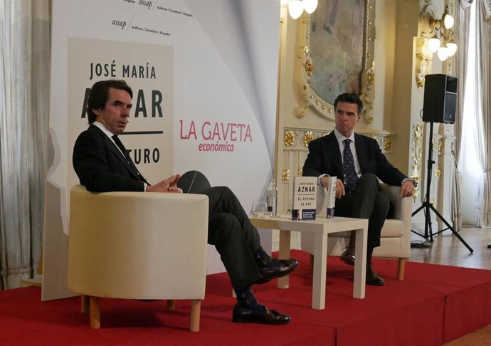 Aznar avisa que España está haciendo "lo posible" para que llegue el día en el q