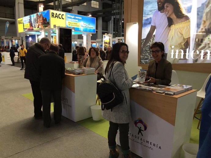 El destino 'Costa de Almería' participa en la Feria 'B-Travel' de Barcelona.