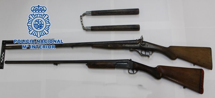 Córdoba.- Sucesos.- La Policía detiene a un hombre que intentaba vender armas de