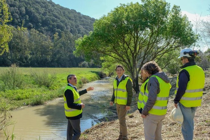 Cádiz.- Junta destina 400.000 euros para la limpieza de cauces en la provincia e