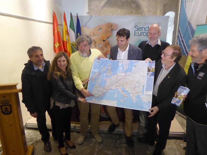 CádizAlDía.- Tarifa se reivindica como epicentro del senderismo europeo