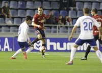 El Tenerife remonta con pundonor al líder Osasuna