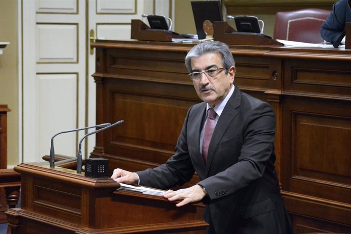 Rodríguez (NC) asegura que Canarias necesita al "diputado del 75%" en Madrid