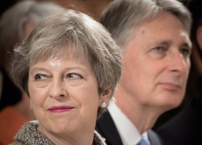 Theresa May y Philip Hammond