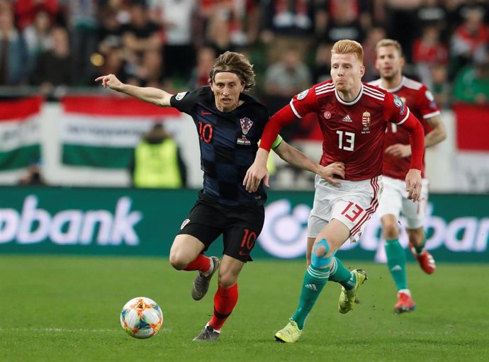 Fútbol/Eurocopa.- (Grupo E) Hungría remonta a Croacia y provoca un cuádruple emp