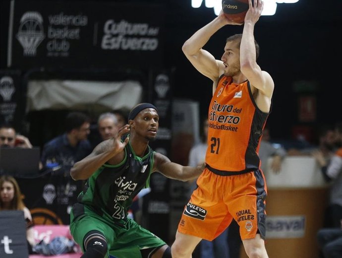 Baloncesto/Liga Endesa.- Rowland, Ennis y Thomas, 'Jugadores de la Jornada' 24