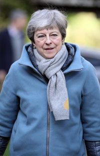 May ha prometido a defensores del Brexit duro que dimitirá si el Parlamento aprueba su plan, según ITV