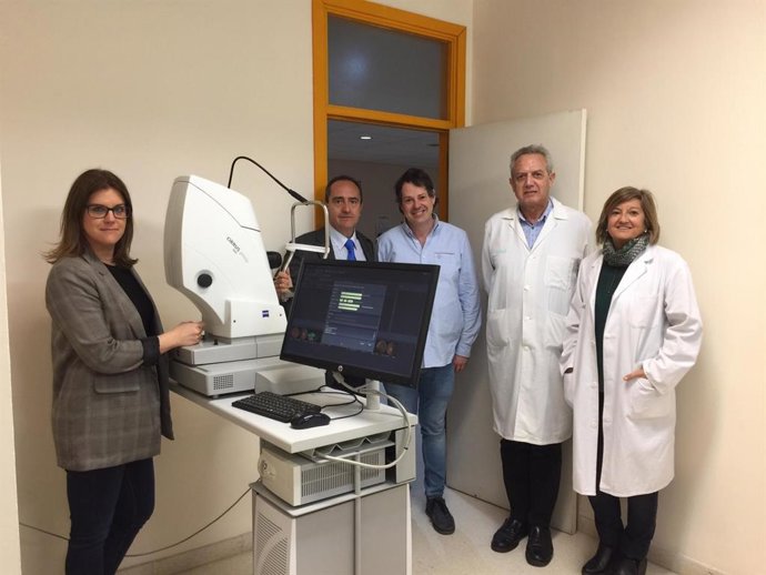 Los oftalmólogos del Hospital Clínico ponen en marcha un proyecto piloto de crib