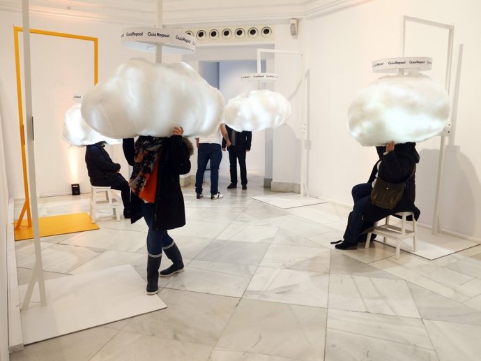 TOCA, HUELE, ESCUCHA, MIRA Y SABOREA  ESPAÑA COMO NUNCA ANTES CON GUÍA REPSOL 